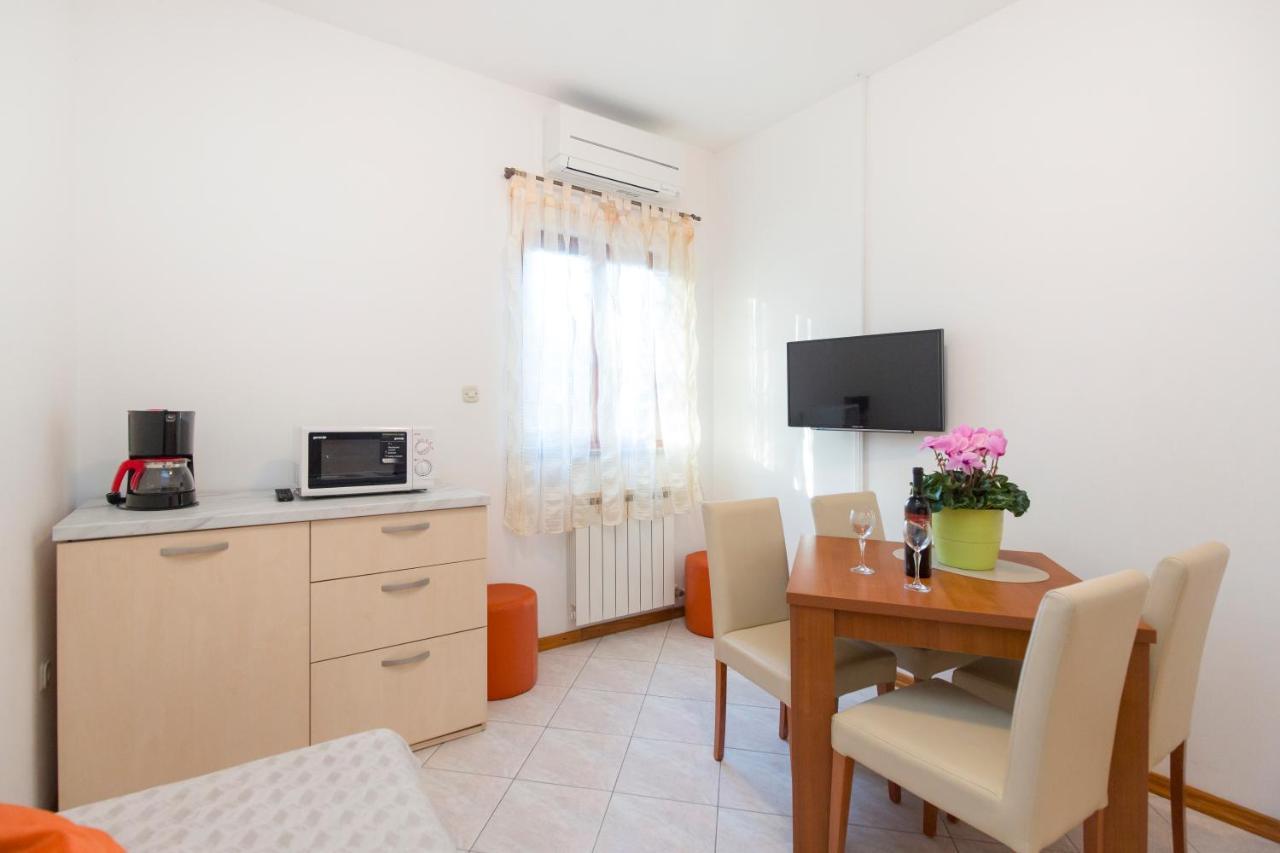 House Kontus Hotel Plomin Exterior photo